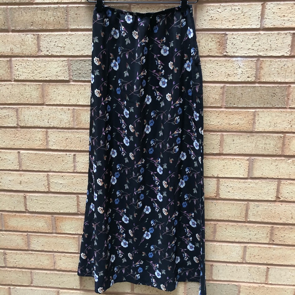 Flowy Floral Maxi Skirt